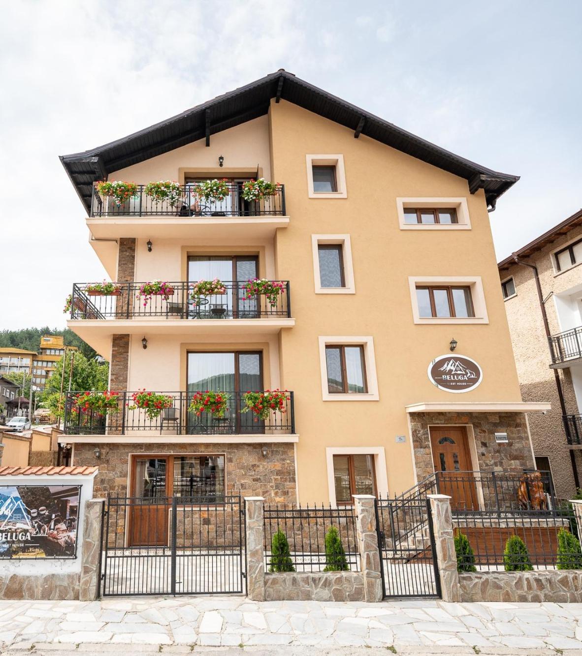 Beluga Guest House Velingrad Ngoại thất bức ảnh