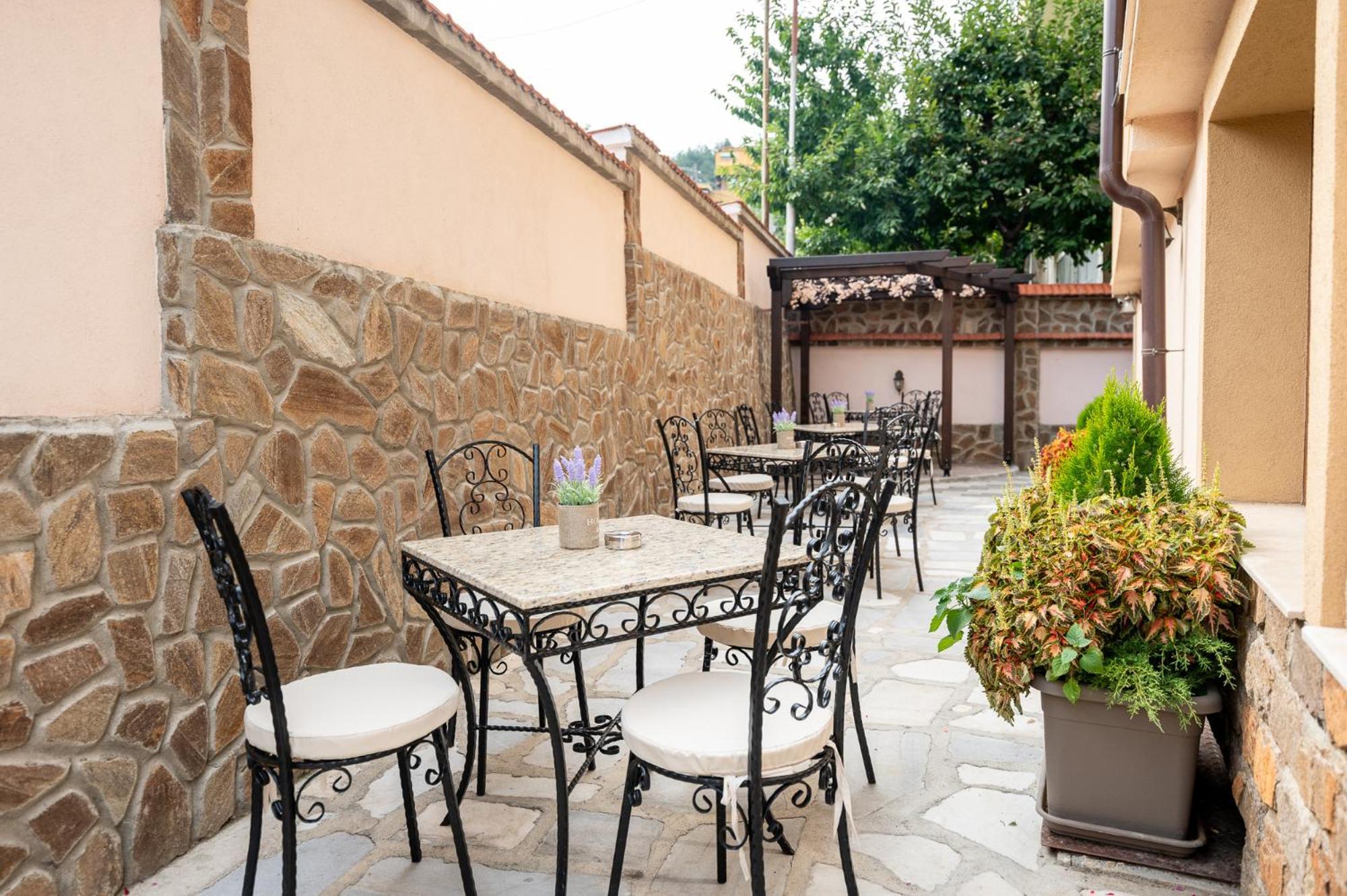 Beluga Guest House Velingrad Ngoại thất bức ảnh