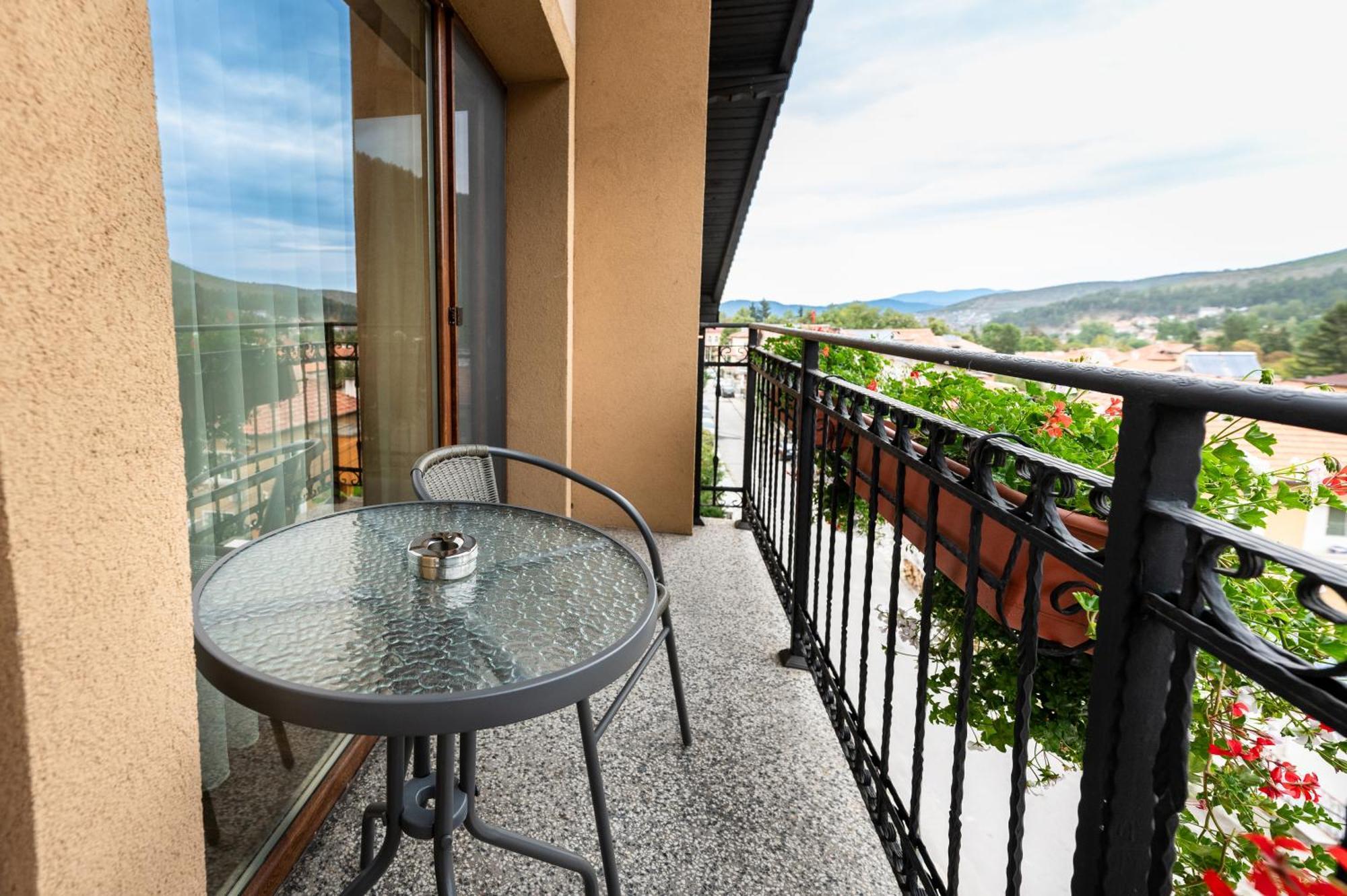 Beluga Guest House Velingrad Ngoại thất bức ảnh
